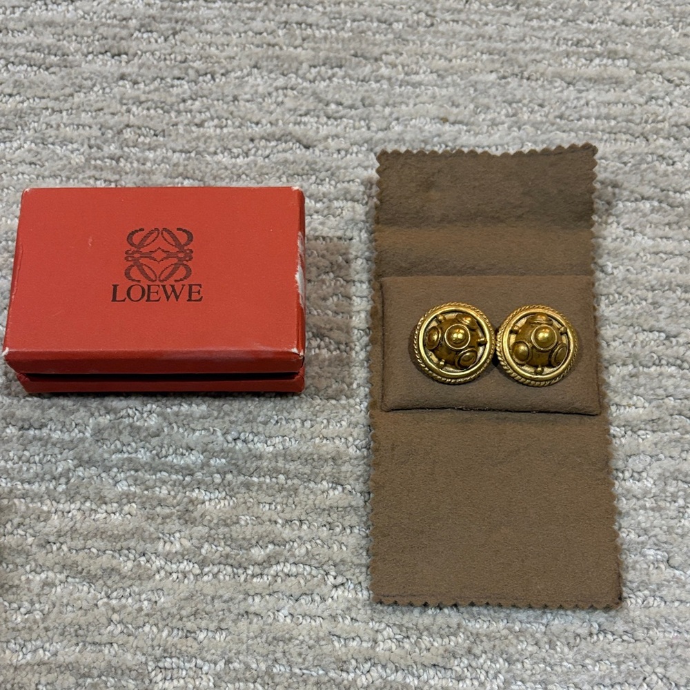 ROBERT LEE MORRIS GOLD SHIELD CLIP EARRINGS FOR LOEWE VTG